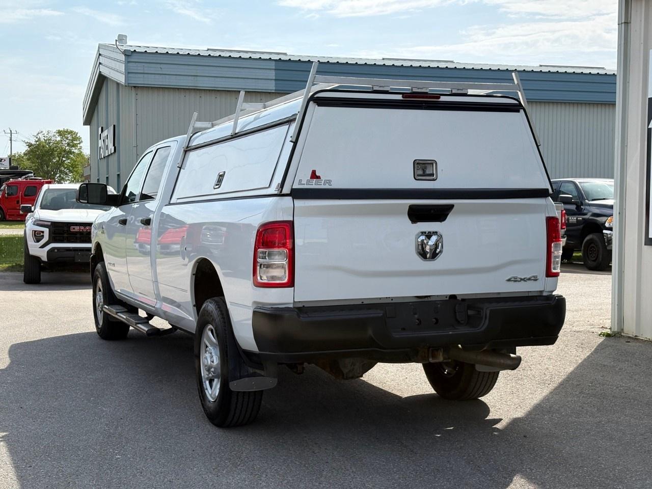 2022 RAM 3500 Tradesman 4x4 Crew Cab 8' Box Photo