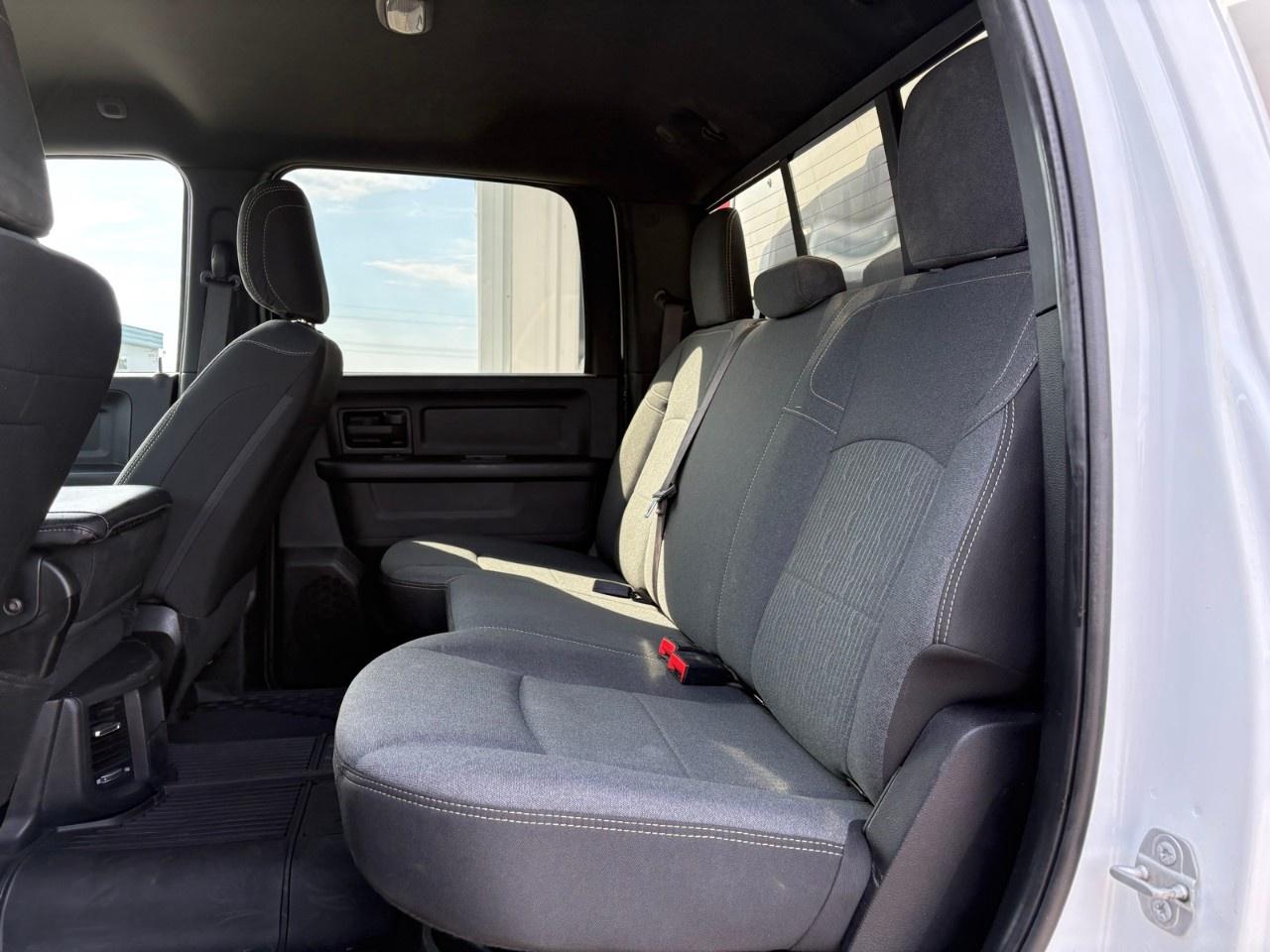 2022 RAM 3500 Tradesman 4x4 Crew Cab 8' Box Photo