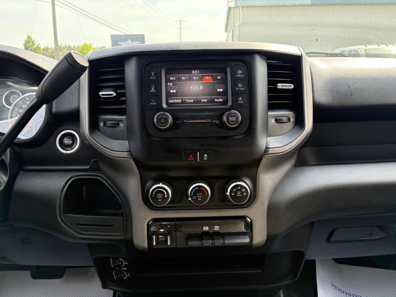 2022 RAM 3500 Tradesman 4x4 Crew Cab 8' Box Photo