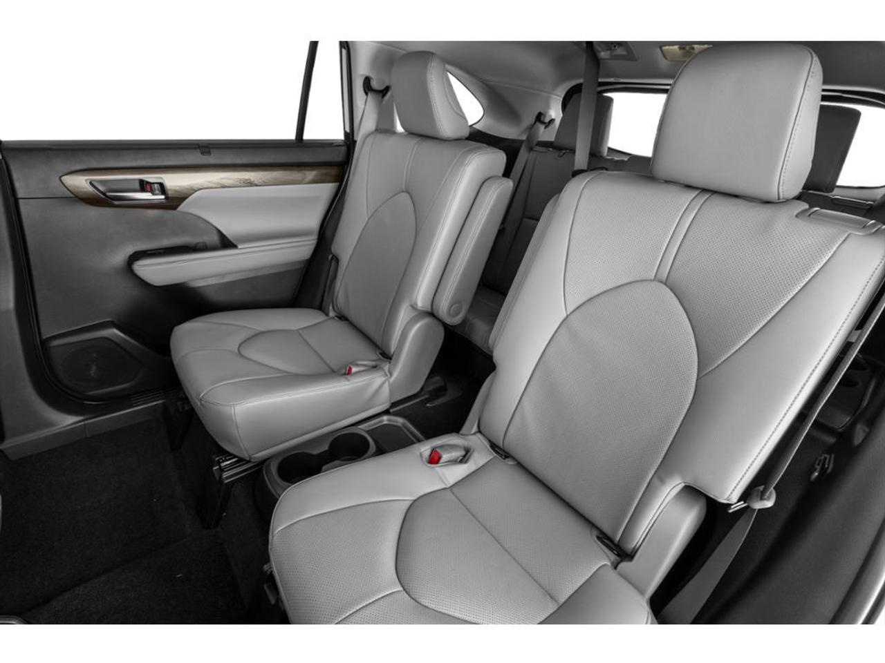 2025 Toyota Highlander Hybrid Limited Photo
