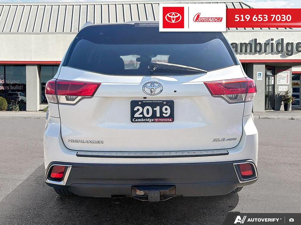 2019 Toyota Highlander XLE Photo4