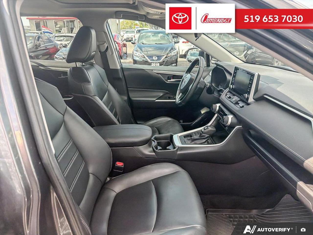 2020 Toyota RAV4 XLE Photo
