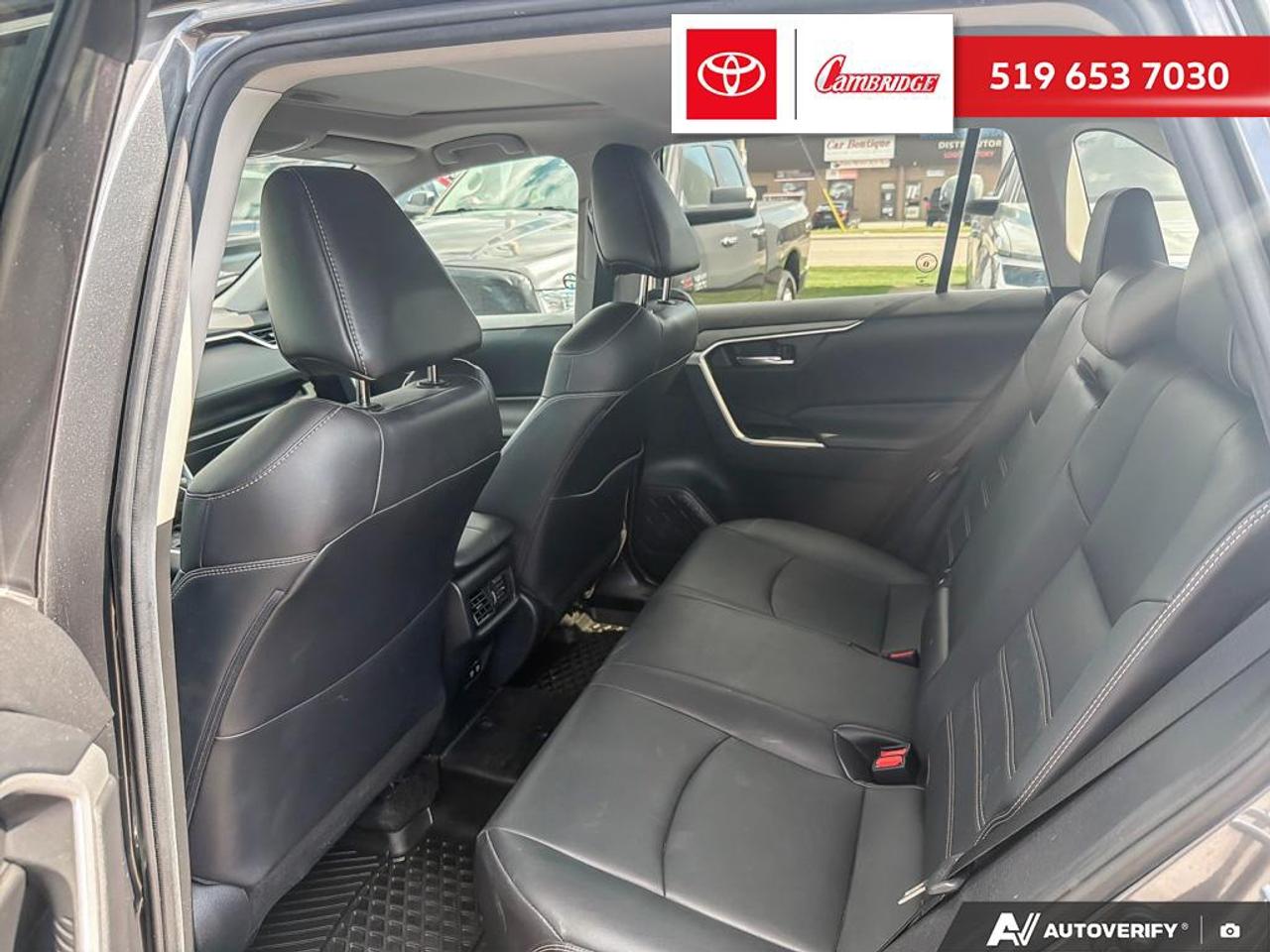 2020 Toyota RAV4 XLE Photo