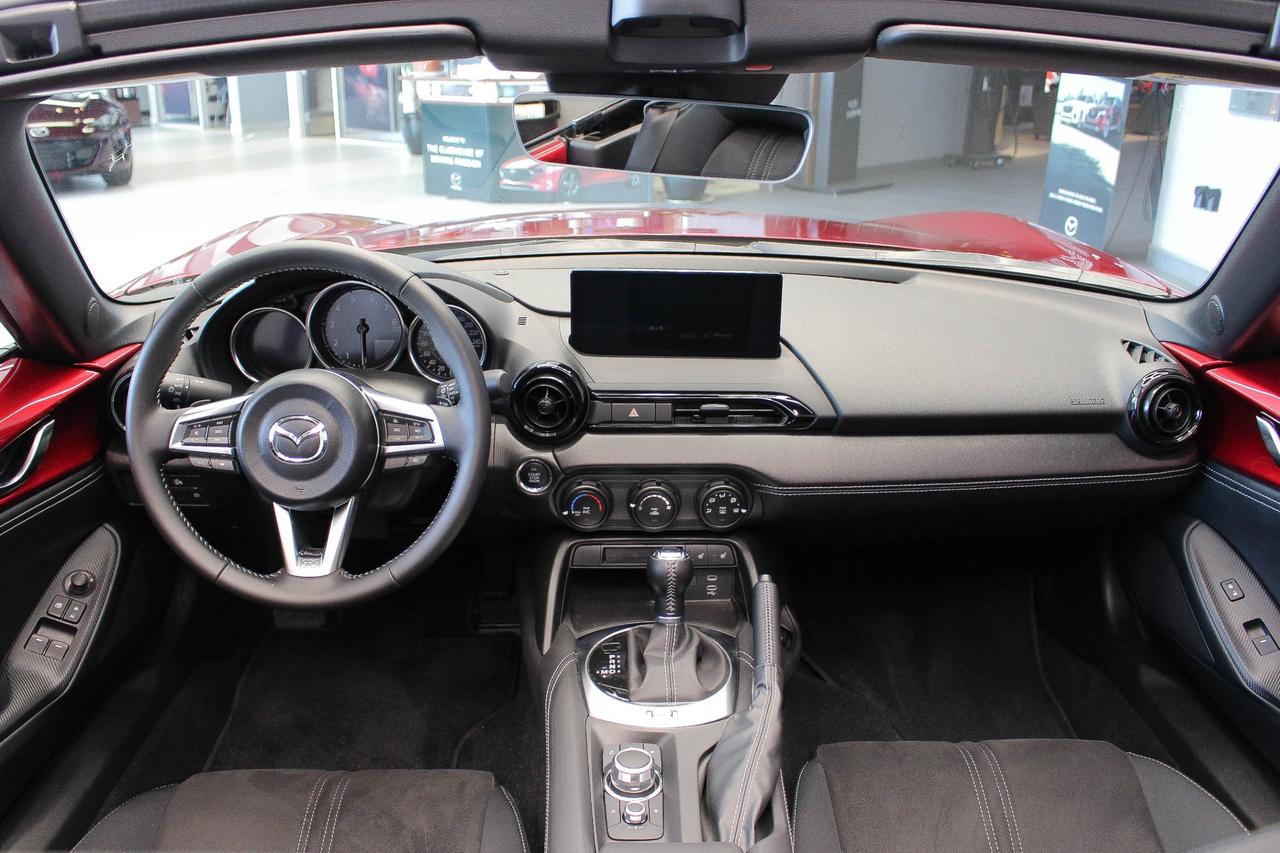 2025 Mazda Miata MX-5 GS-P AUTOMATIC - LOW KMS - SOFT TOP - BOSE AUDIO Photo