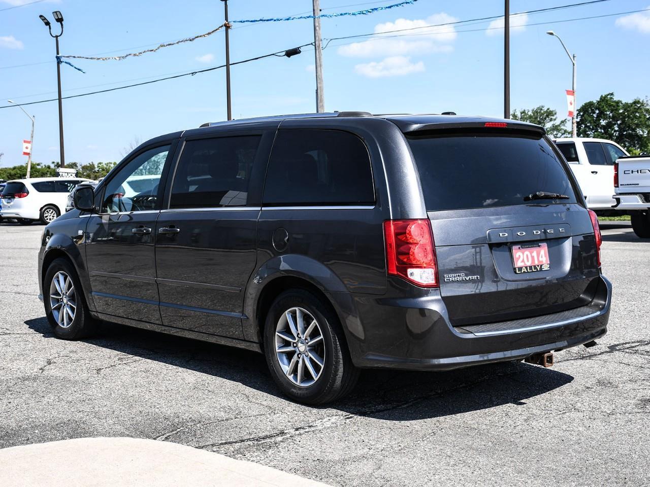2014 Dodge Grand Caravan SE/SXT Photo