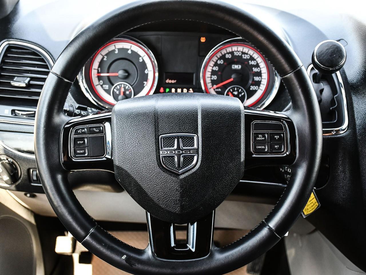 2014 Dodge Grand Caravan SE/SXT Photo