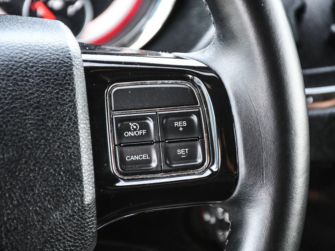 2014 Dodge Grand Caravan SE/SXT Photo