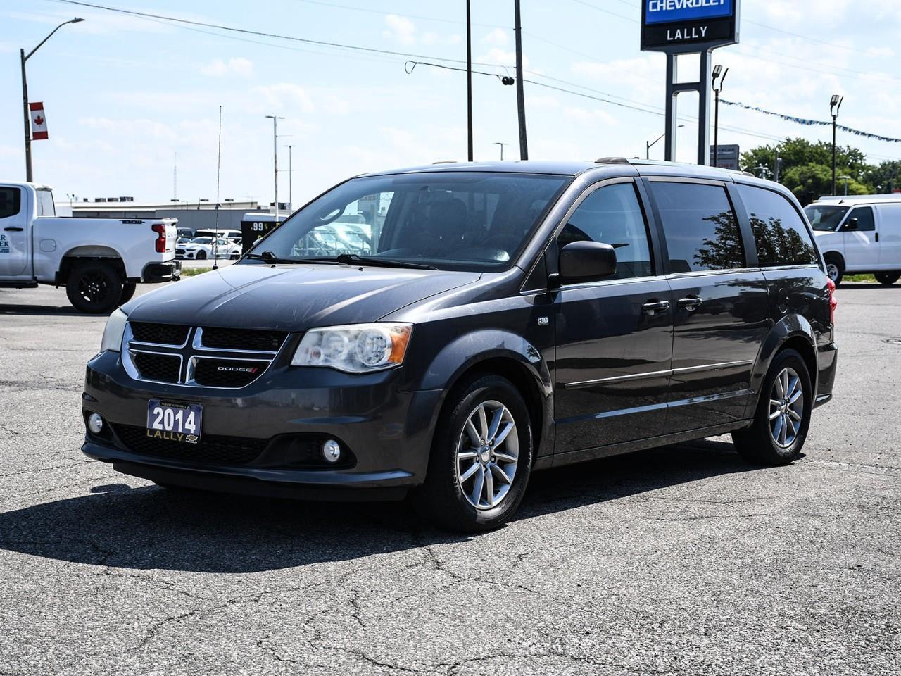 2014 Dodge Grand Caravan SE/SXT Photo