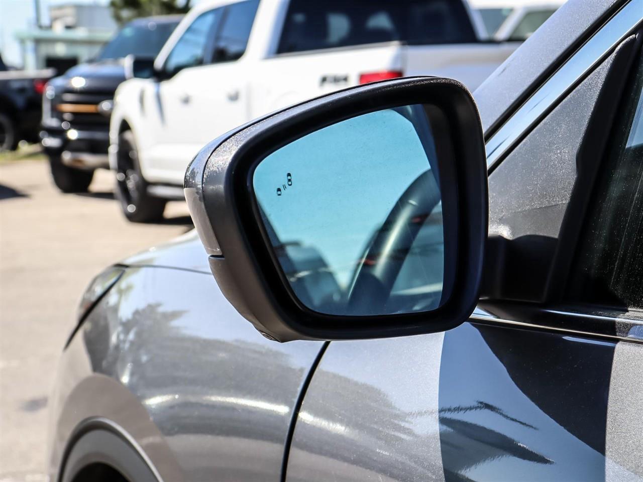 2024 Ford Escape Platinum AWD | Leather | Power Tail Gate | 2.0L | Photo