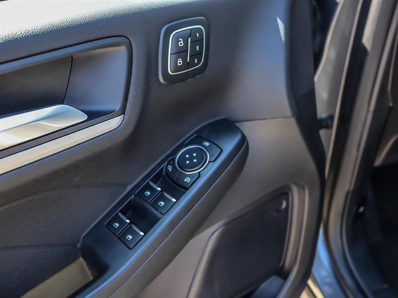 2024 Ford Escape Platinum AWD | Leather | Power Tail Gate | 2.0L | Photo