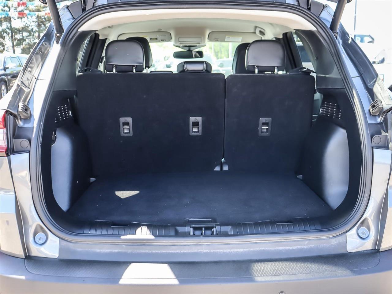 2024 Ford Escape Platinum AWD | Leather | Power Tail Gate | 2.0L | Photo