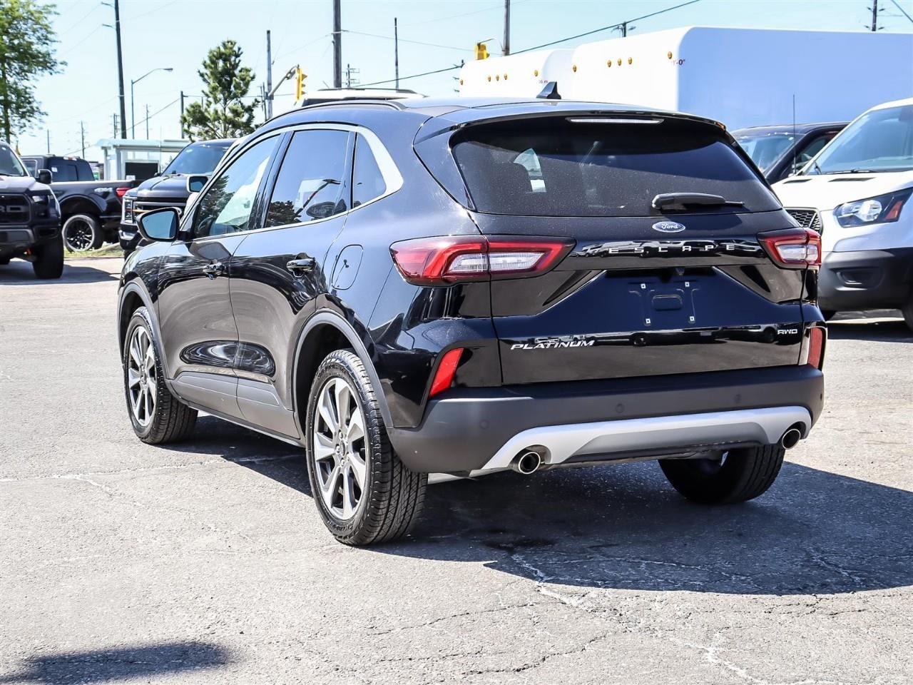 2024 Ford Escape Platinum AWD | Leather | Power Tail Gate | Photo