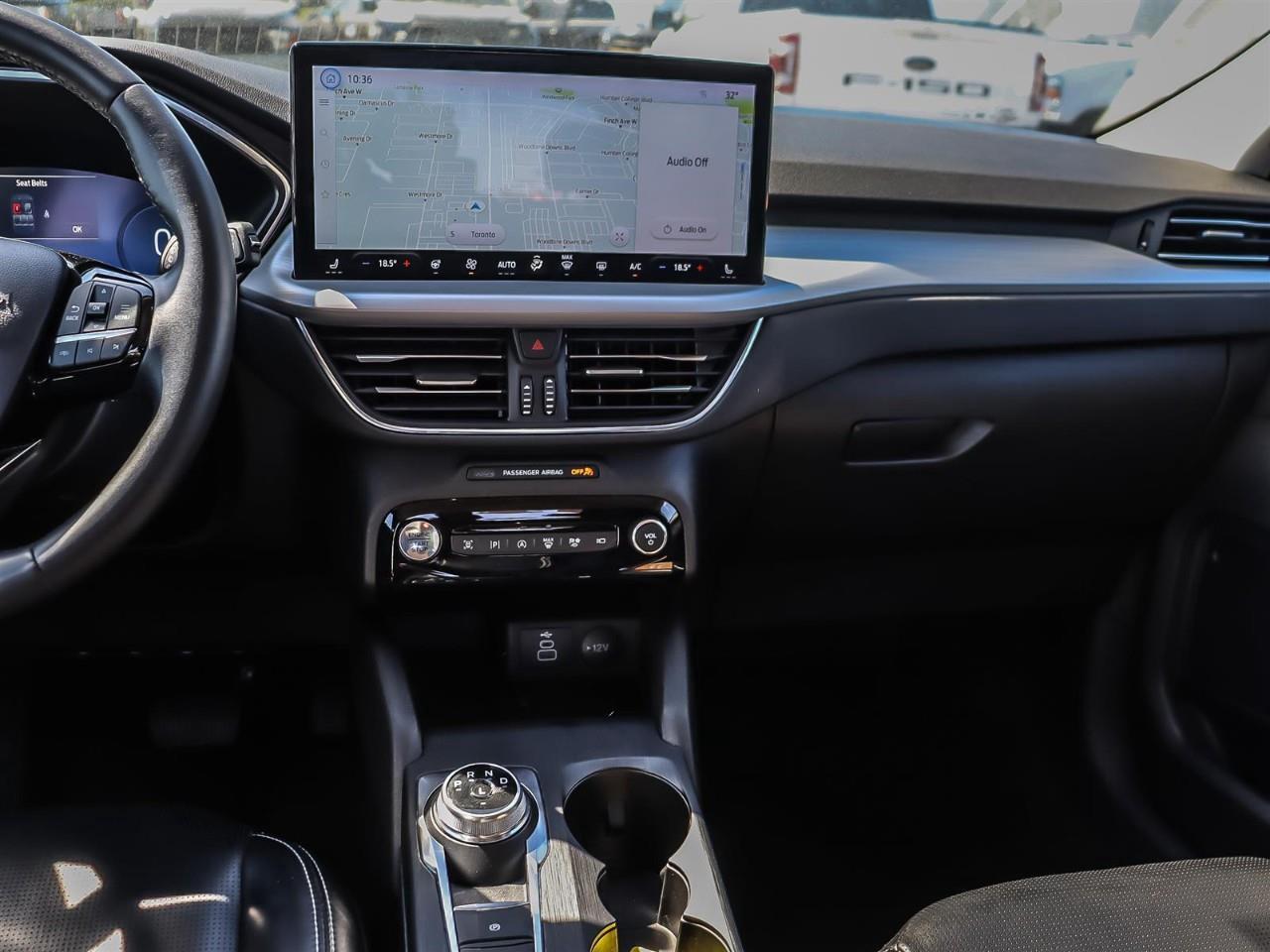 2024 Ford Escape Platinum AWD | Leather | Power Tail Gate | Photo