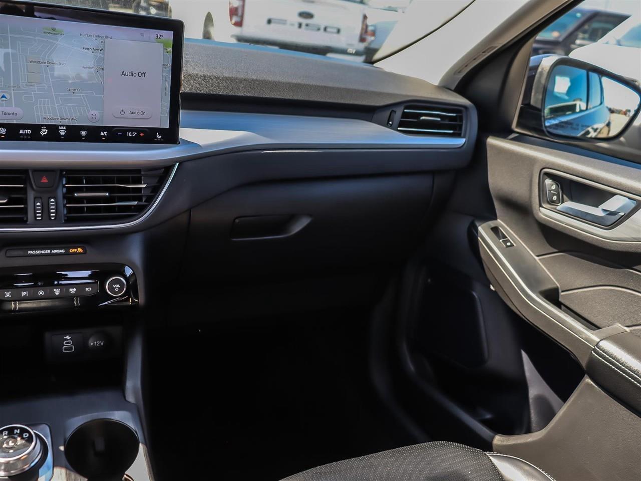 2024 Ford Escape Platinum AWD | Leather | Power Tail Gate | Photo