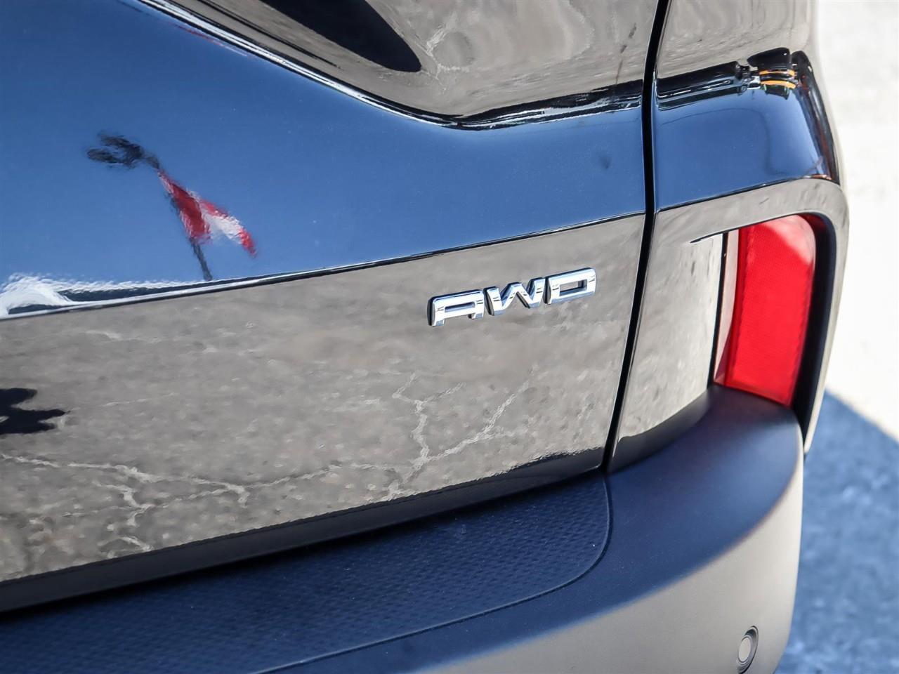 2024 Ford Escape Platinum AWD | Leather | Power Tail Gate | Photo