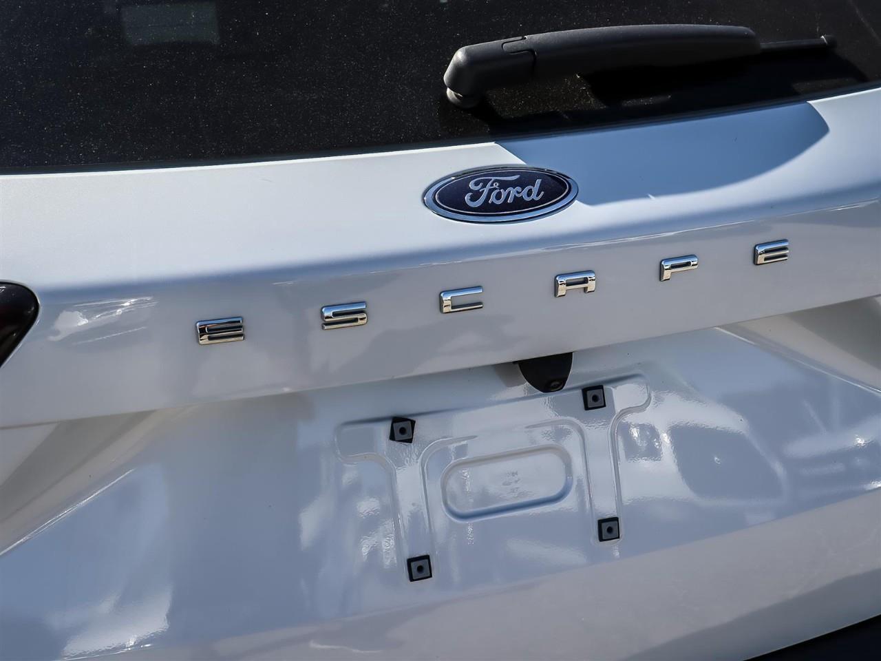 2025 Ford Escape Platinum AWD | Leather | 2.0L | Photo