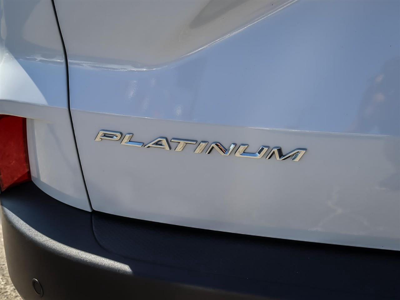 2025 Ford Escape Platinum AWD | Leather | 2.0L | Photo