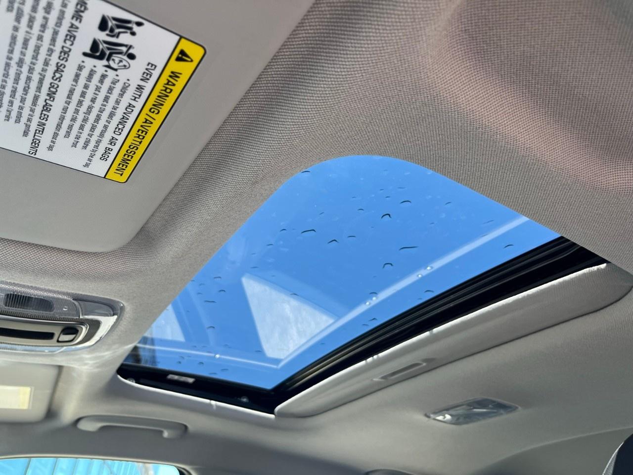 2026 Hyundai Elantra Luxury IVT Photo