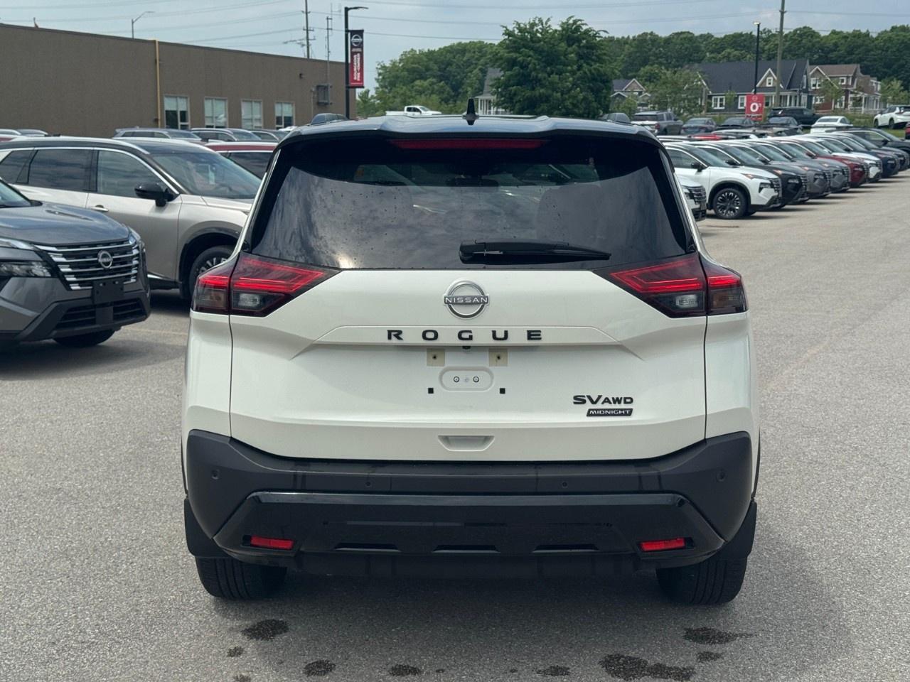 2023 Nissan Rogue Midnight Edition Photo3
