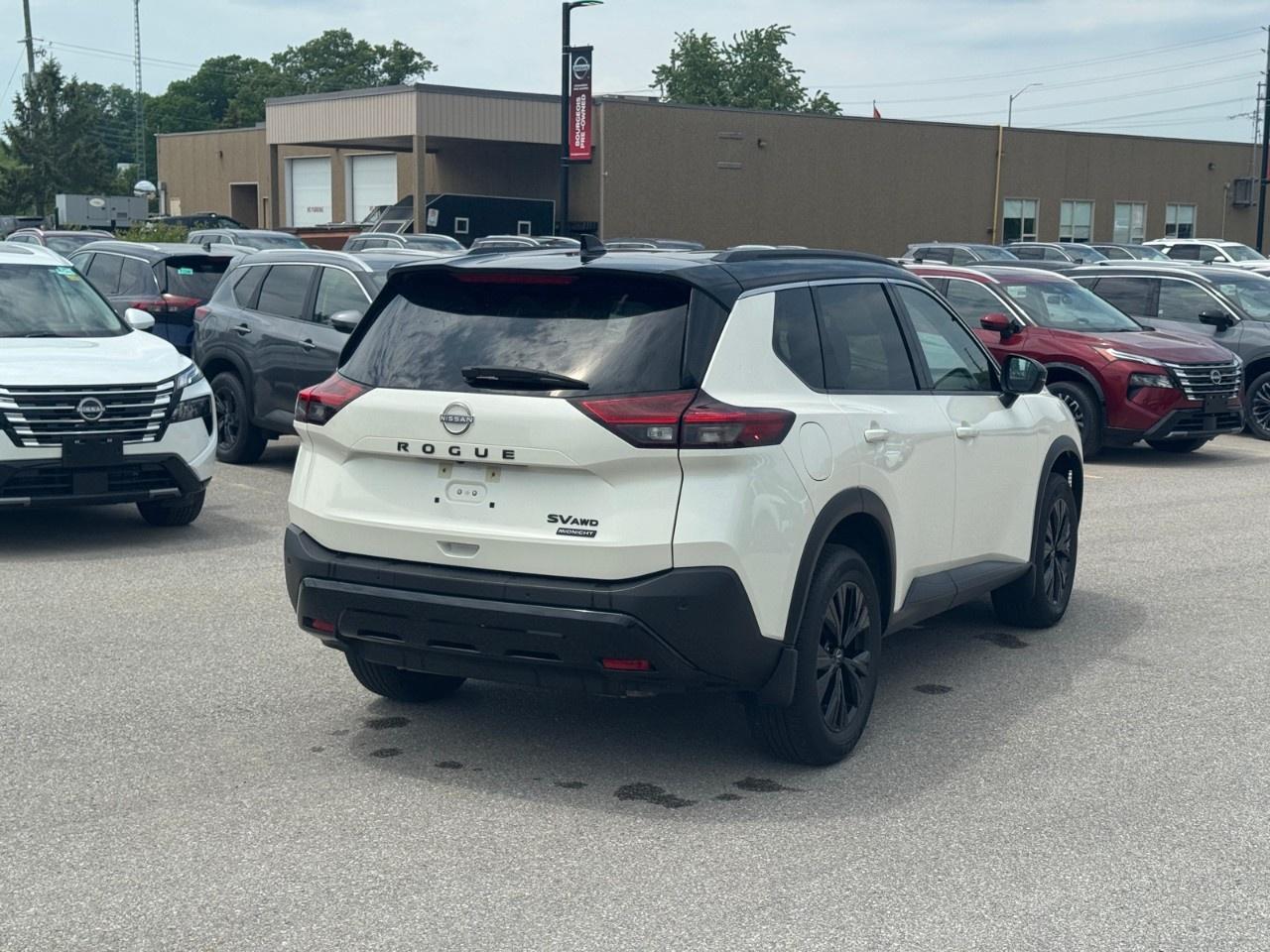 2023 Nissan Rogue Midnight Edition Photo