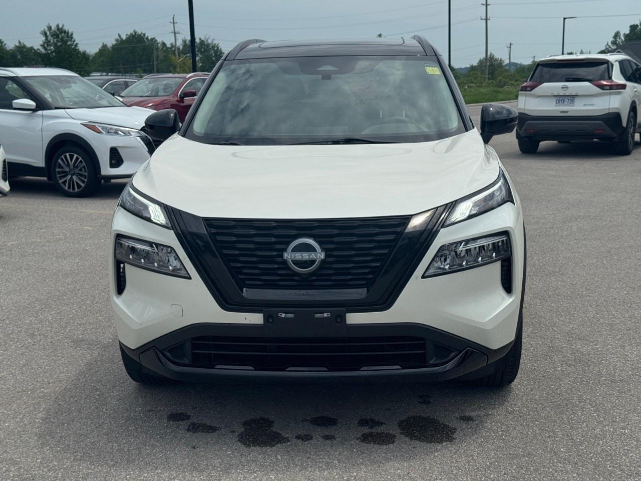 2023 Nissan Rogue Midnight Edition Photo