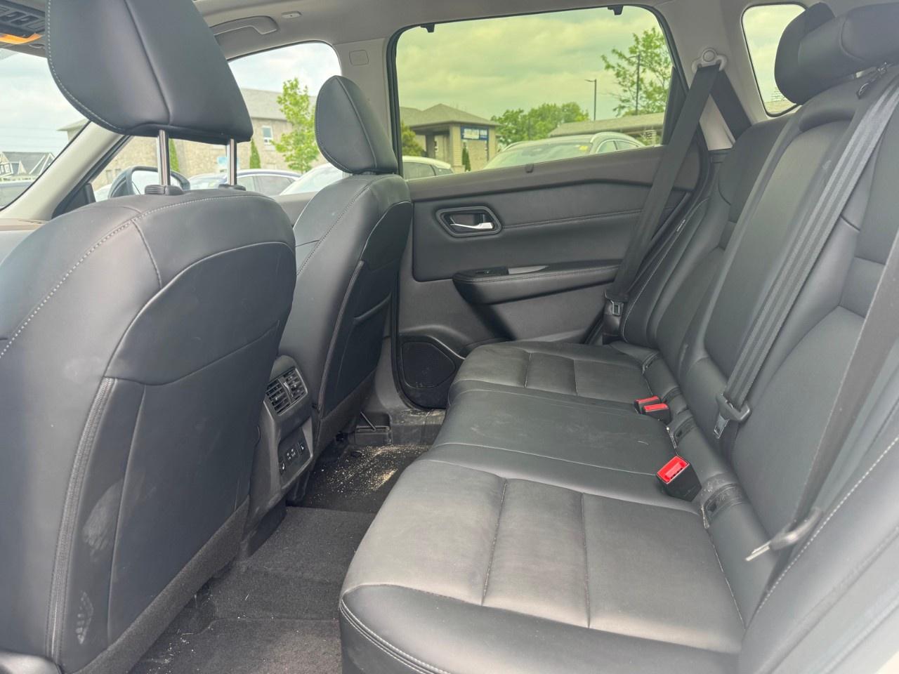 2023 Nissan Rogue Midnight Edition Photo