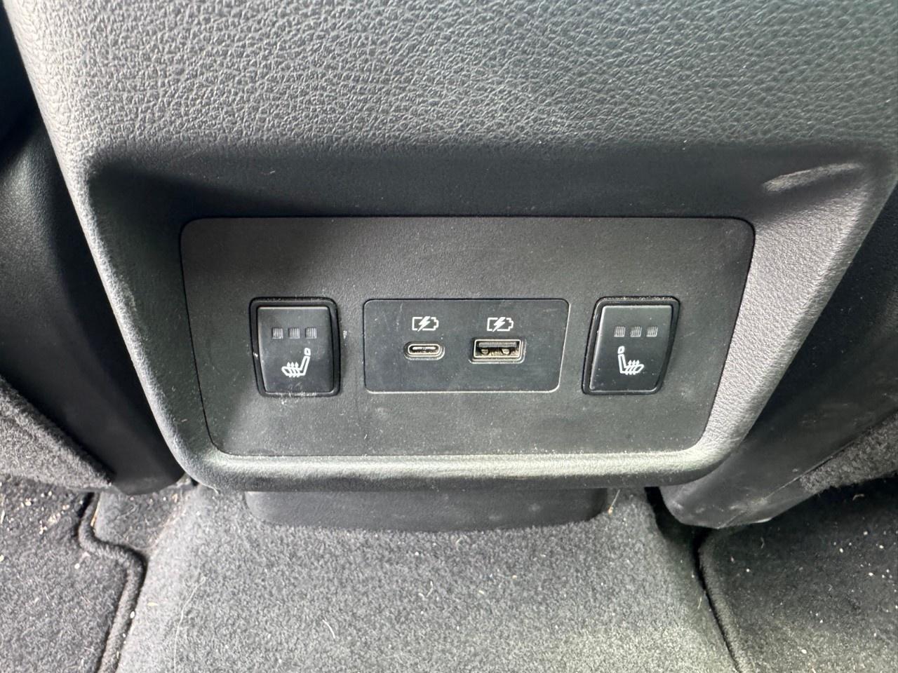 2023 Nissan Rogue Midnight Edition Photo