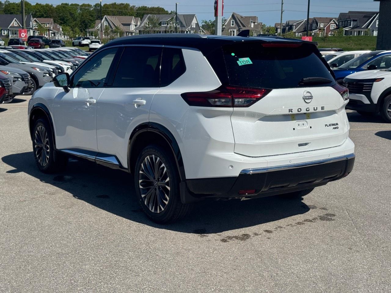2026 Nissan Rogue AWD Platinum Photo