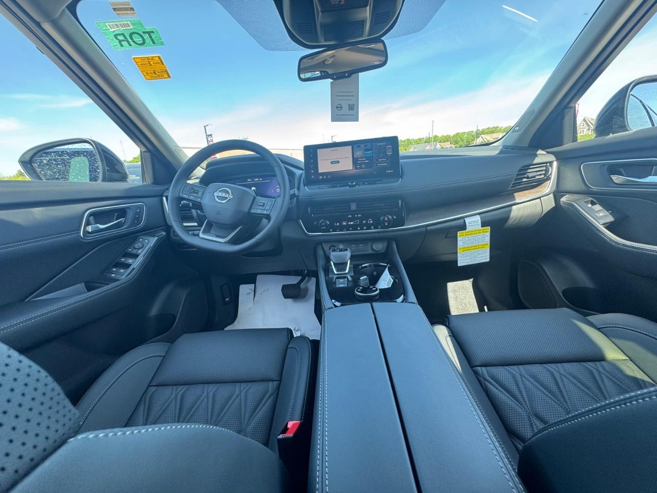 2026 Nissan Rogue AWD Platinum Photo