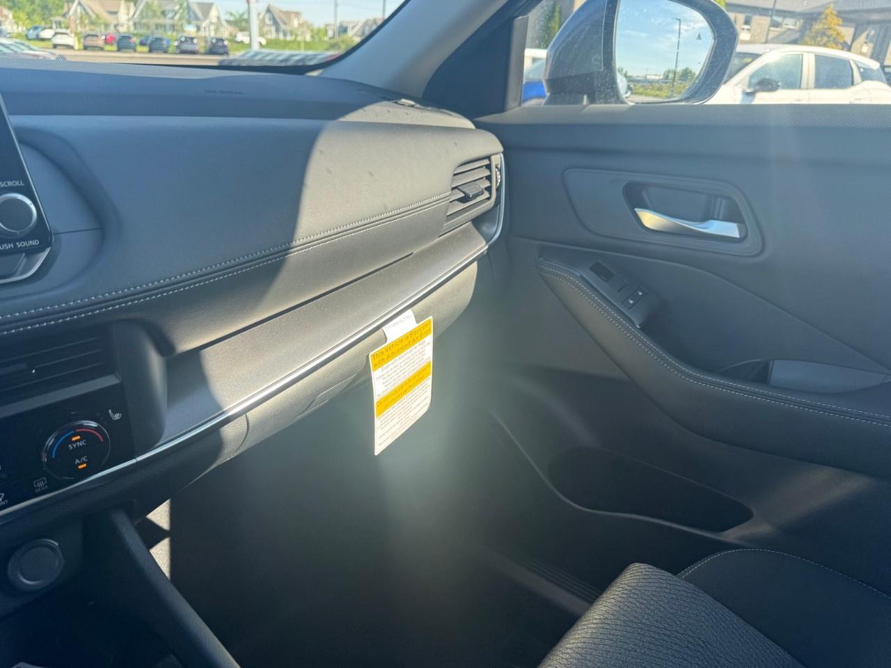 2026 Nissan Rogue AWD SV Moonroof Photo
