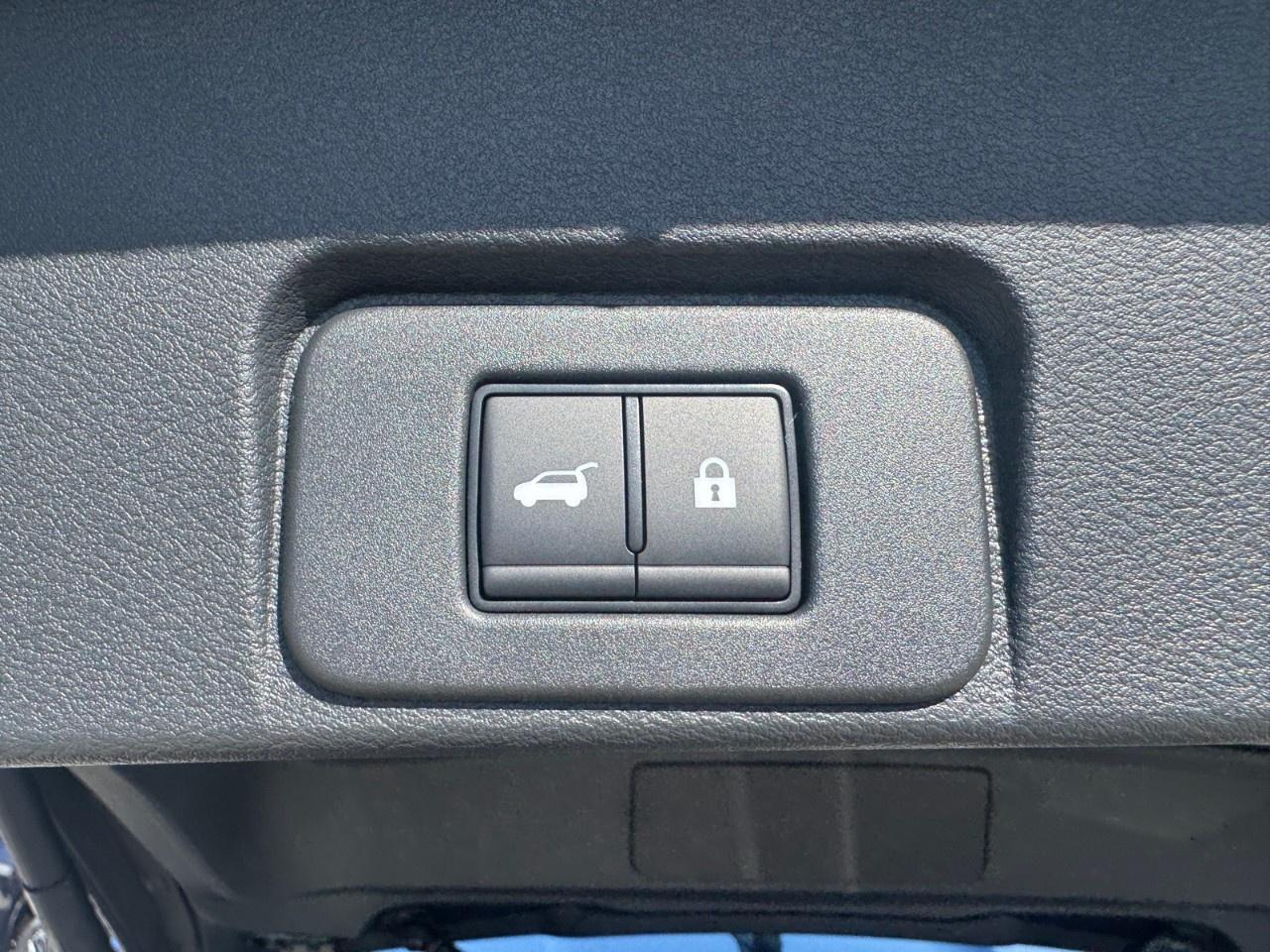 2026 Nissan Rogue AWD SV Moonroof Photo