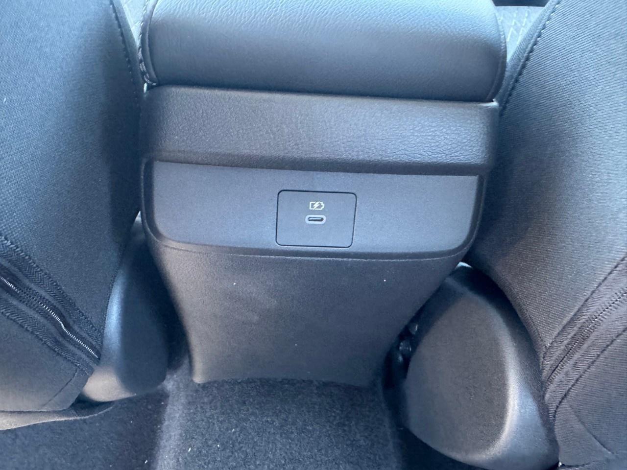 2026 Nissan Sentra SV SEDAN Photo