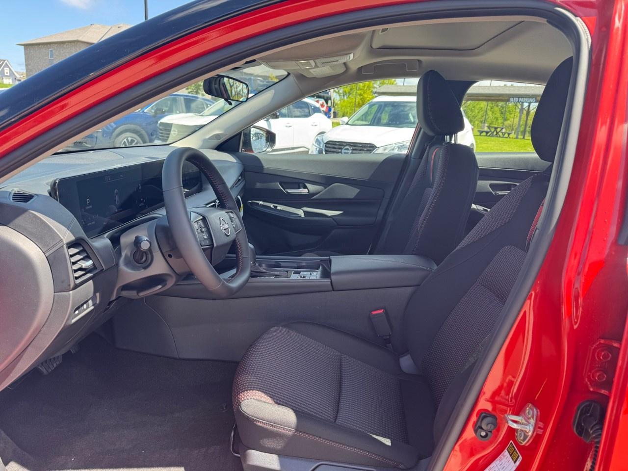 2026 Nissan Sentra SR SEDAN Photo