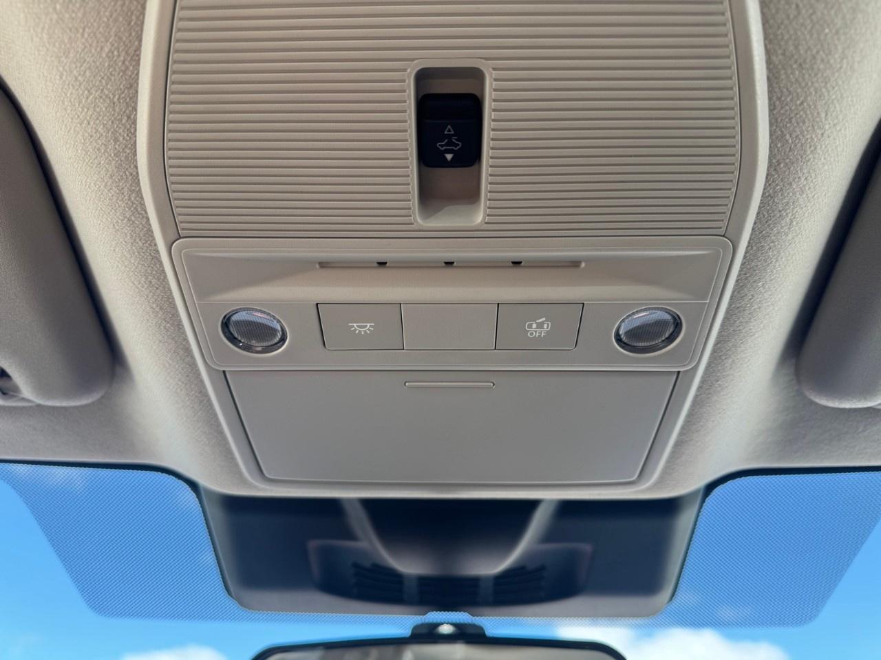 2026 Nissan Sentra SR SEDAN Photo