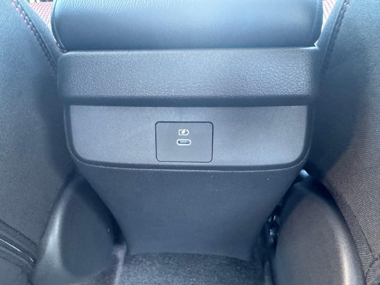 2026 Nissan Sentra SR SEDAN Photo