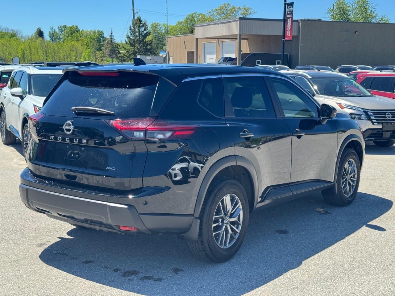 2024 Nissan Rogue AWD S Photo2