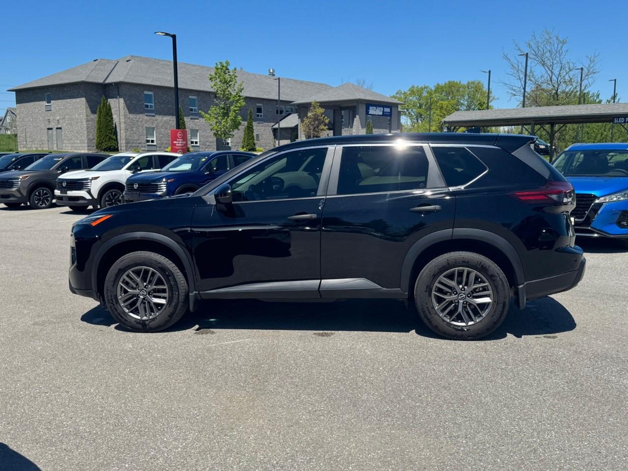 2024 Nissan Rogue AWD S Photo