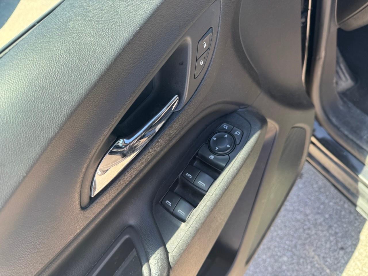 2019 Chevrolet Equinox FWD 4dr LT w/1LT Photo