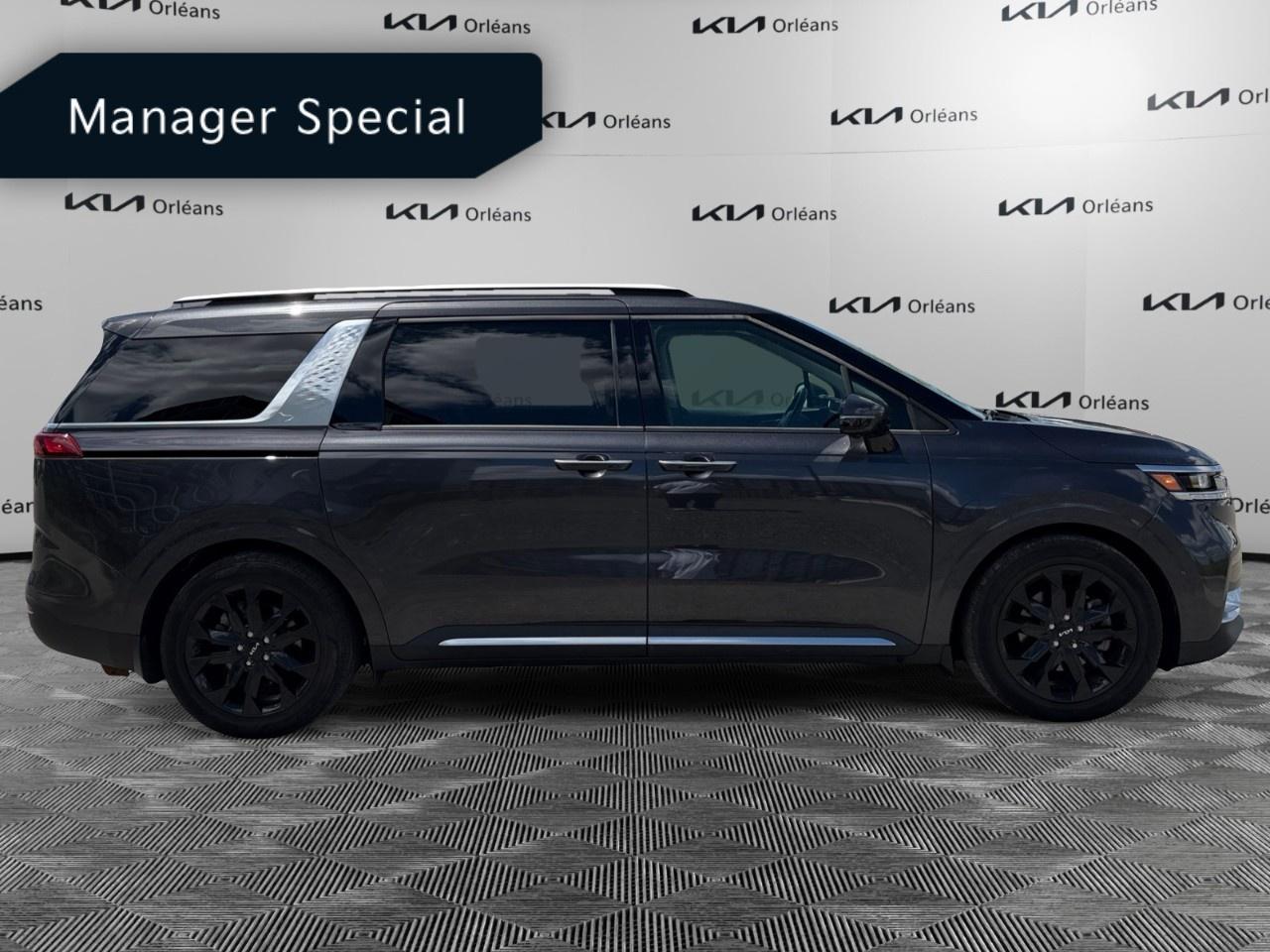 2022 Kia Carnival SX Photo