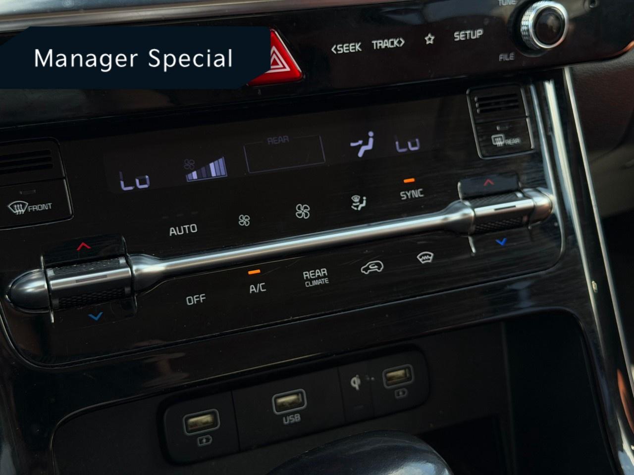 2022 Kia Carnival SX Photo