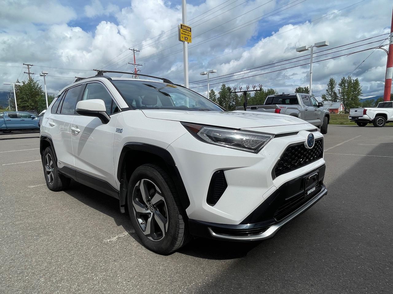 2021 Toyota RAV4 Prime SE Photo1