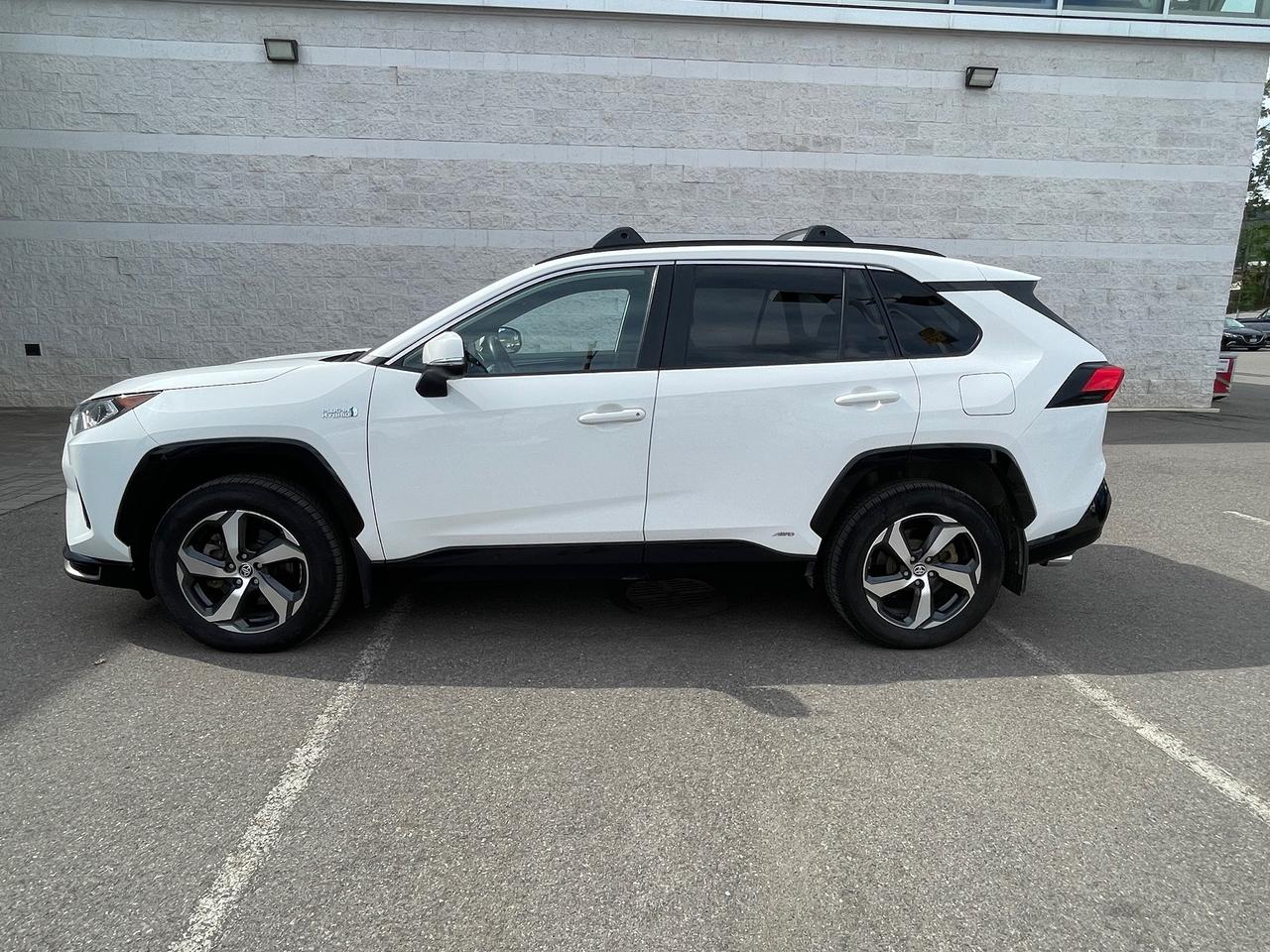 2021 Toyota RAV4 Prime SE Photo2