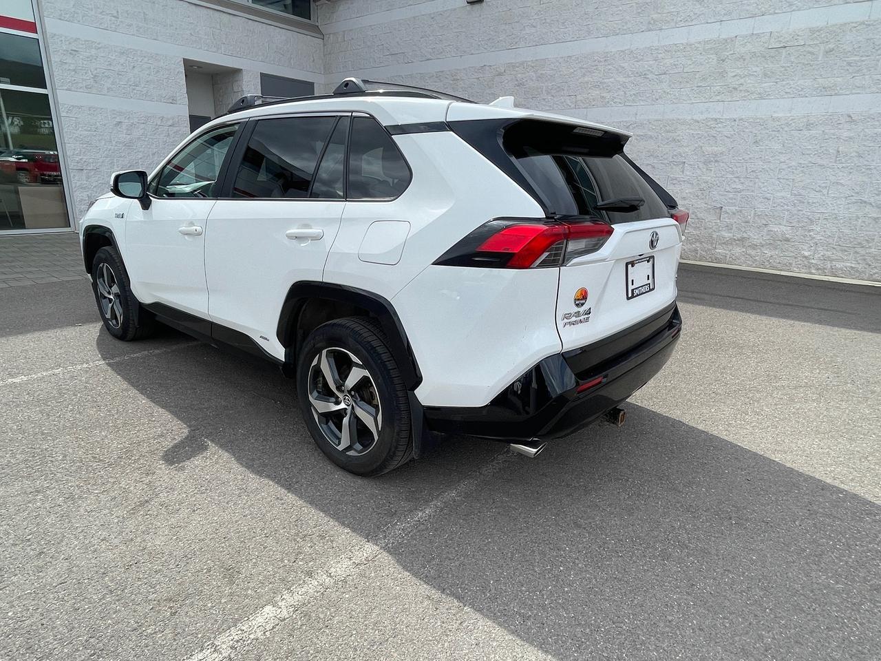 2021 Toyota RAV4 Prime SE Photo4