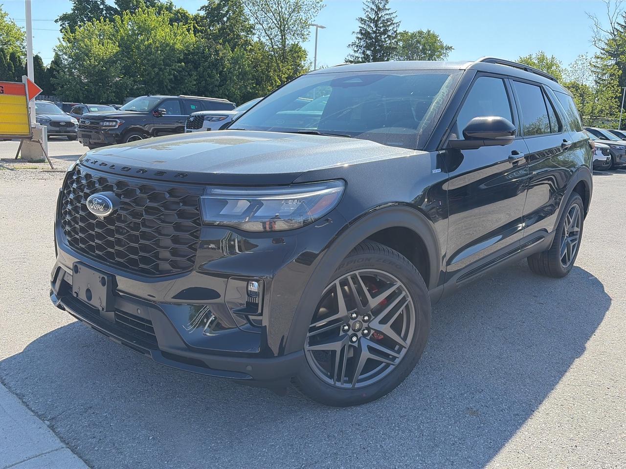 2026 Ford Explorer ST-Line 4WD Photo