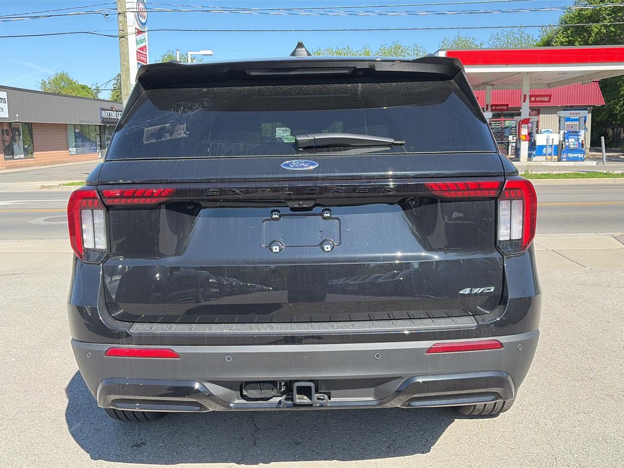 2026 Ford Explorer ST-Line 4WD Photo