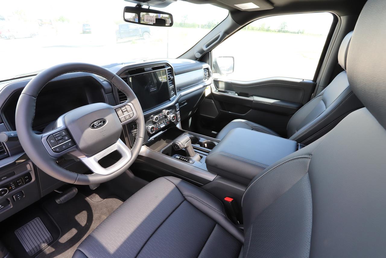 2026 Ford F-150 Lariat 4WD SuperCrew 5.5' Box Photo