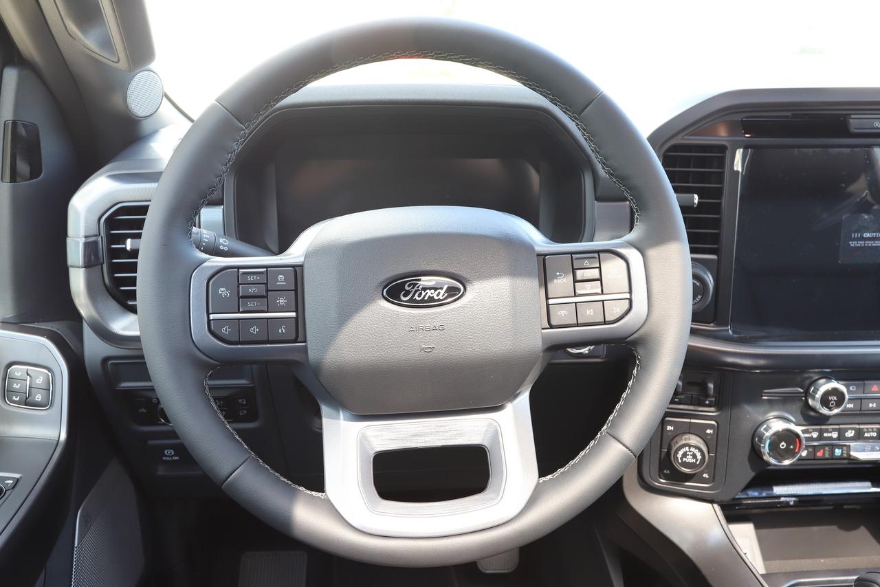 2026 Ford F-150 Lariat 4WD SuperCrew 5.5' Box Photo