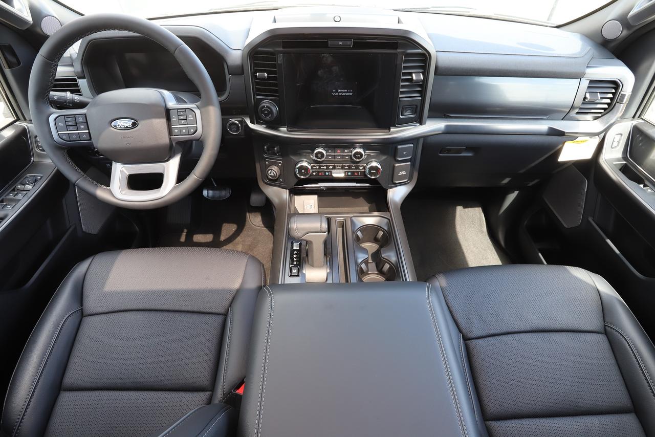2026 Ford F-150 Lariat 4WD SuperCrew 5.5' Box Photo