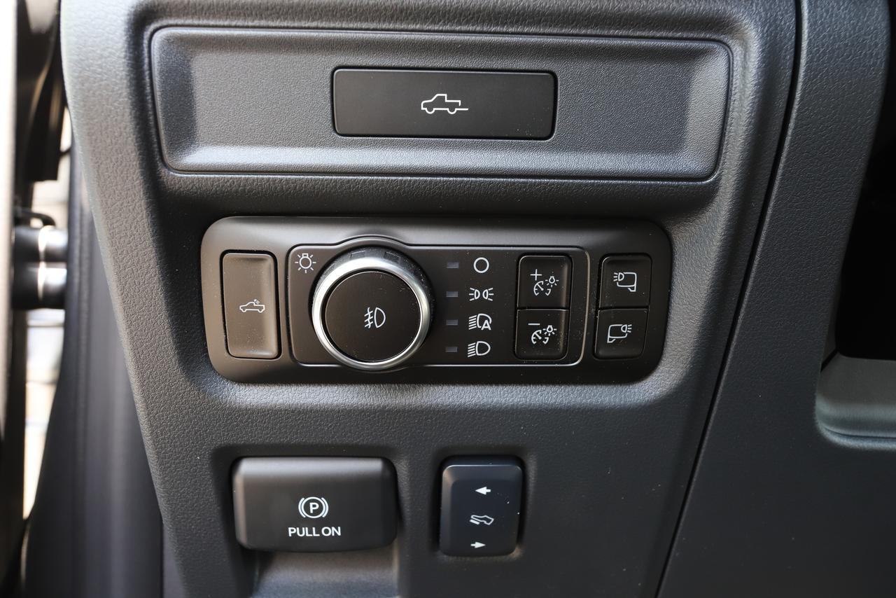2026 Ford F-150 Lariat 4WD SuperCrew 5.5' Box Photo