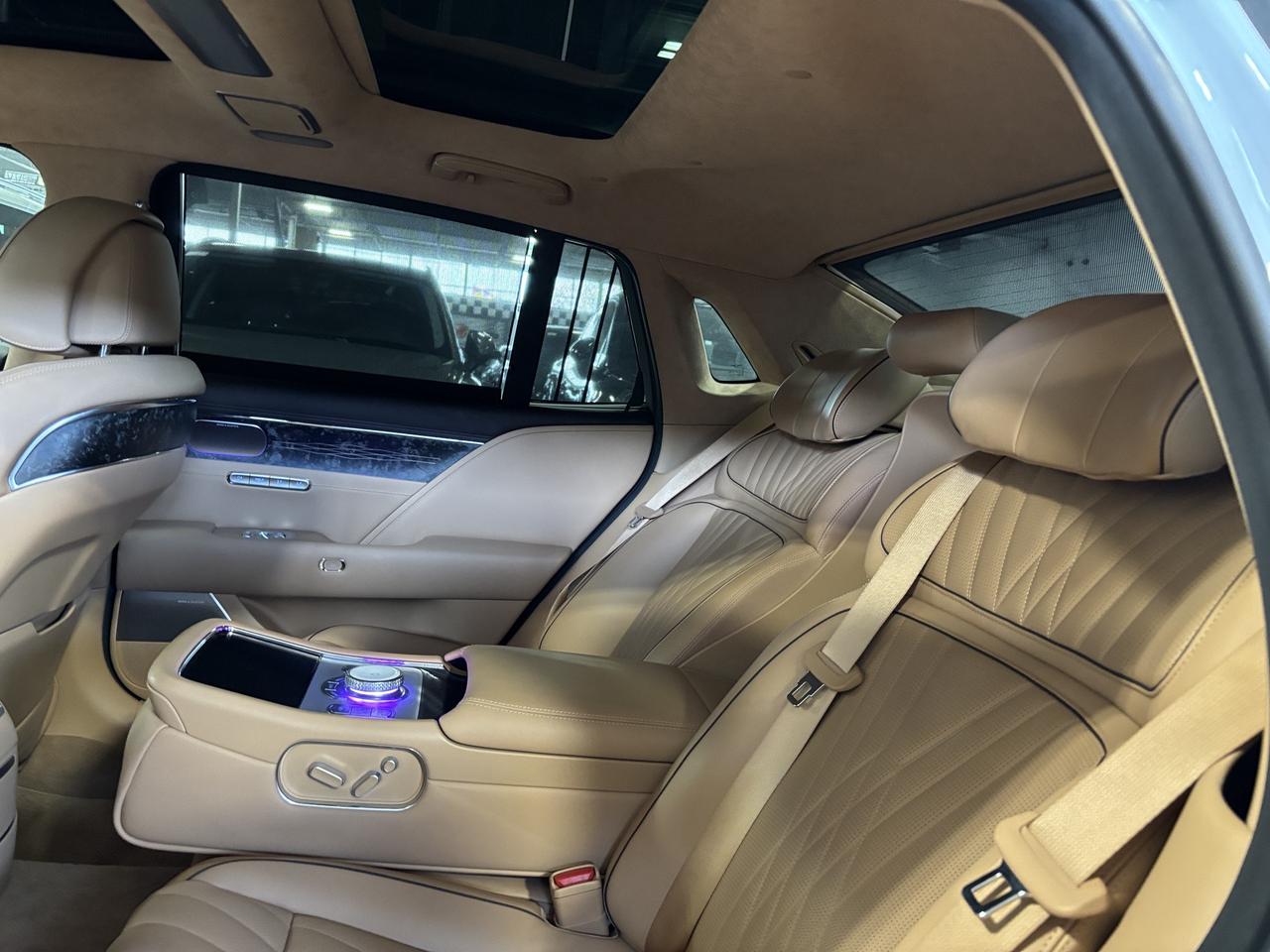 2023 Genesis G90 3.5T Prestige|AWD|AUTODOORS|MASSAGE|FORGEDCARBON|+ Photo